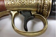 Denix 6 VARİL PEPPER-BOX REVOLVER, İNGİLTERE 1840 DNX5071