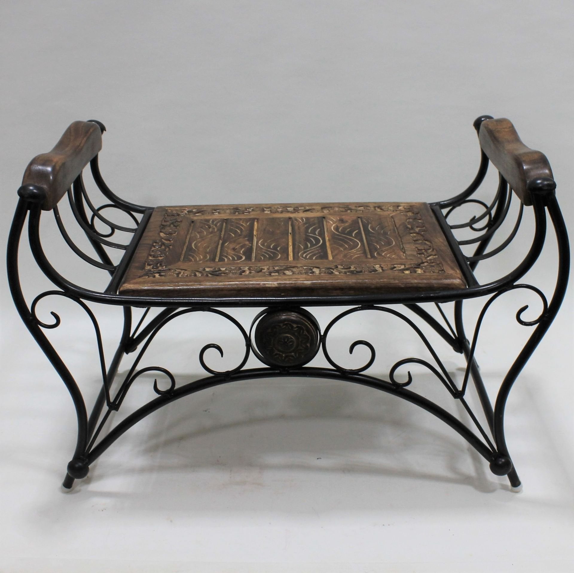Eskitme Ahşap Ferforje Puf Tabure 64x31x43 cm. KNA250
