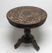 Eskitme Ahşap Oymalı Yuvarlak Sehpa Çap:44 cm. Yükseklik:46 cm.