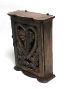 Eskitme Ahşap  Anahtar Dolabı K011