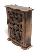 Eskitme Ahşap  Anahtar Dolabı K012