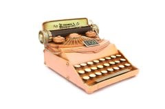 Pembe Dekoratif Metal Daktilo C0732