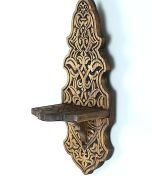 Ahşap Oymalı Kavukluk Lambalık Raf 29x14x11 cm.