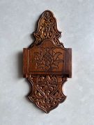 Ahşap Oymalı Kavukluk Lambalık Raf 47x18x21 cm.