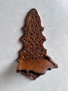 Ahşap Oymalı Kavukluk Lambalık Raf 47x18x21 cm.