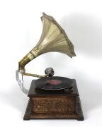 Eskitme Ahşap Kare Gramofon