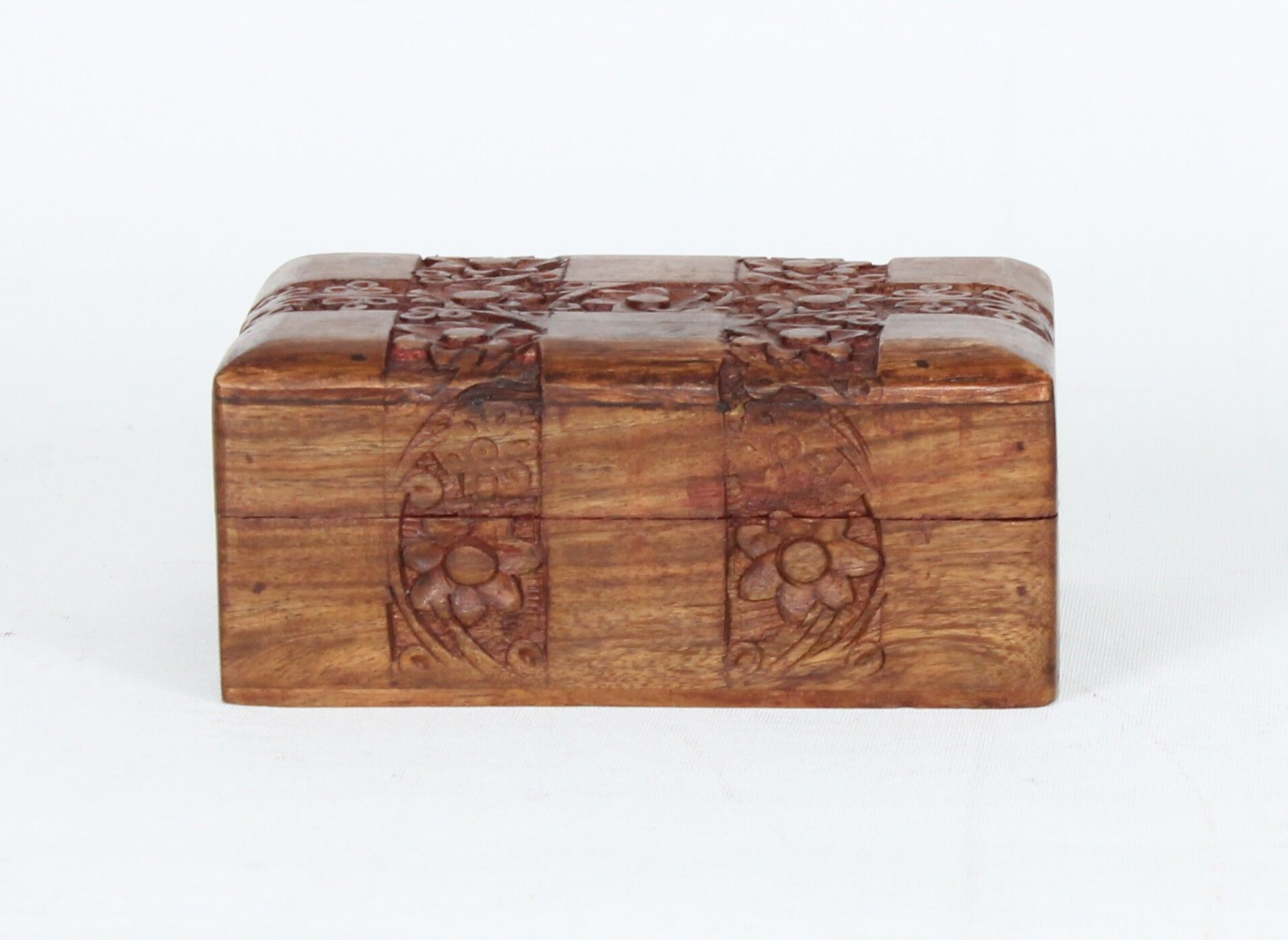 Ahşap Oymalı Kutu 15x10x6 cm.