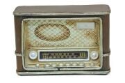 Dekoratif Metal Radyo C1320
