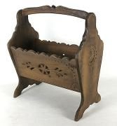 Ahşap Oymalı Eskitme Gazetelik   42x24x48 cm. dir.