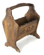 Ahşap Oymalı Eskitme Gazetelik   42x24x48 cm. dir.