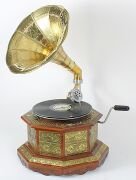 Ahşap Metal Kaplamalı Sekizgen Gramofon